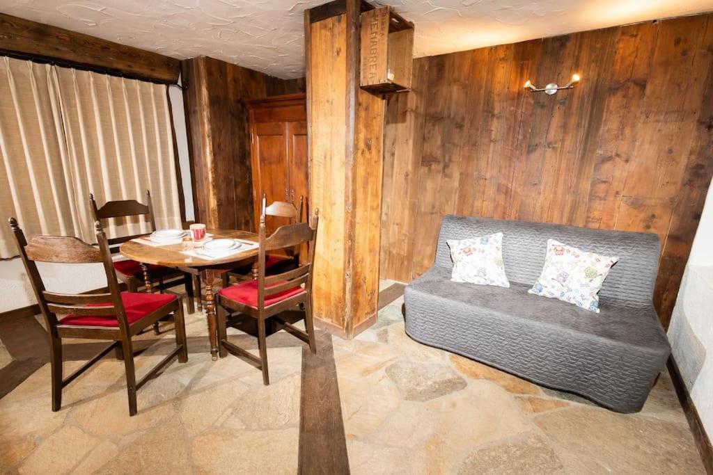 Maison Justy Cogne Esterno foto